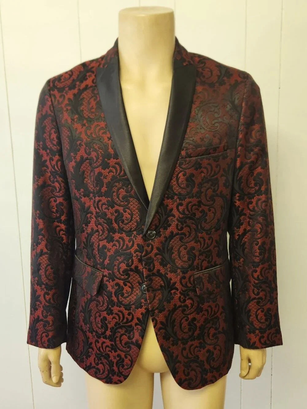 brocade dinner jacket M men's red black formal INC